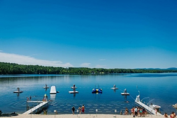 皮尔斯出品必是精品：一起走进集温馨，静谧，多样，豪华之大成的伯奇蒙特寄宿夏令营